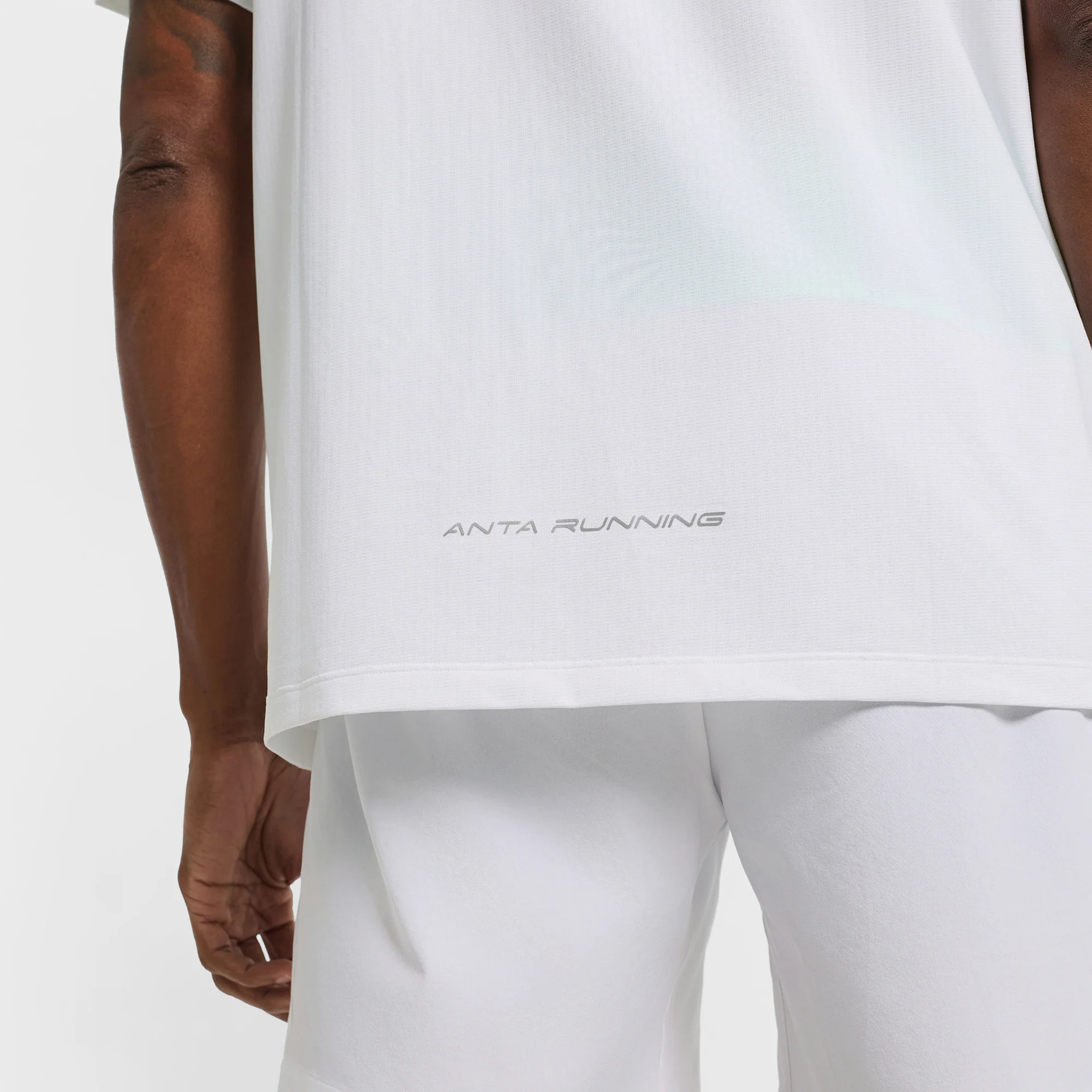 Men's ANTA Run Short-Sleeve Tee - Image 4